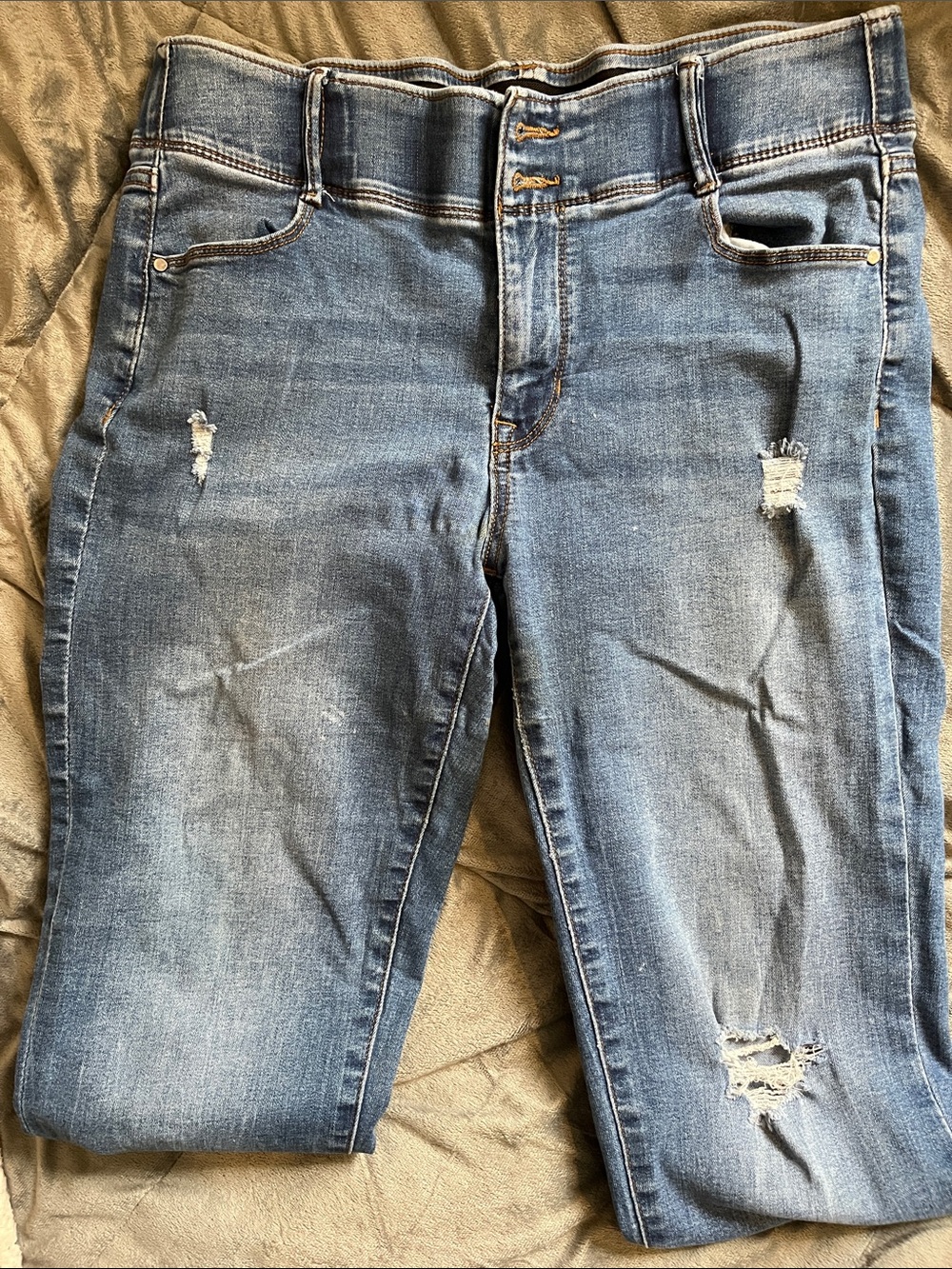 Apt. 9 Women's Light Blue Skinny Distressed Jeans